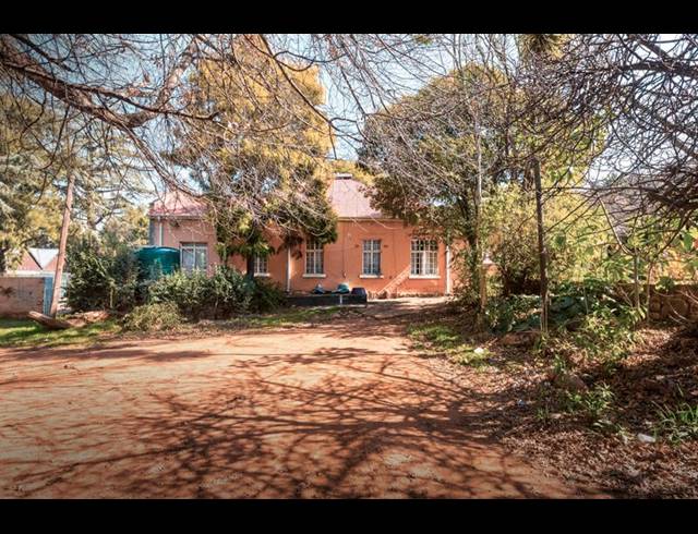 21 BEDROOM HOUSE FOR SALE IN JEPPESTOWN